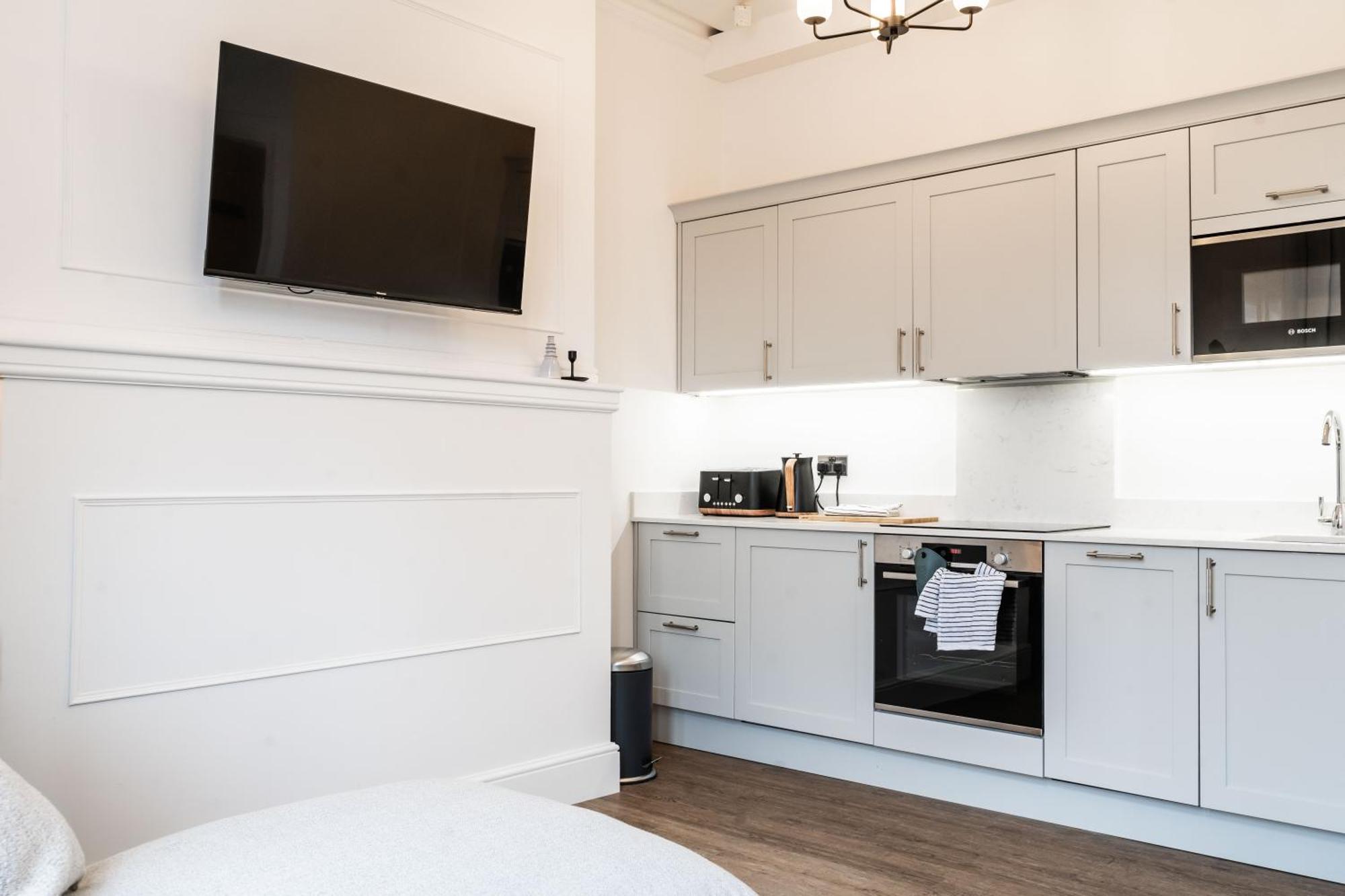 Apartment 2 The Quadrant Luxury -